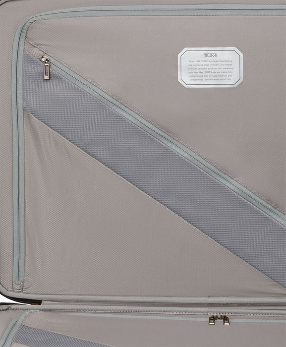 Tumi 19 Degree Lite Extended Trip 4 Wheeled Packing Case